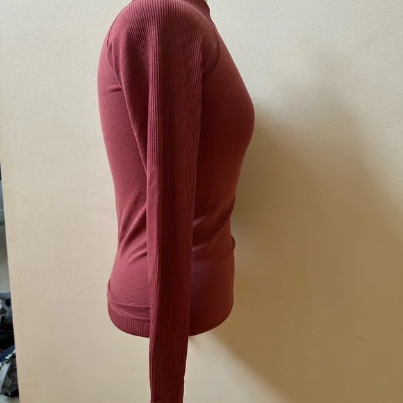lululemon athletica Keep the Heat Top - Red Size S - Picture 3 of 10